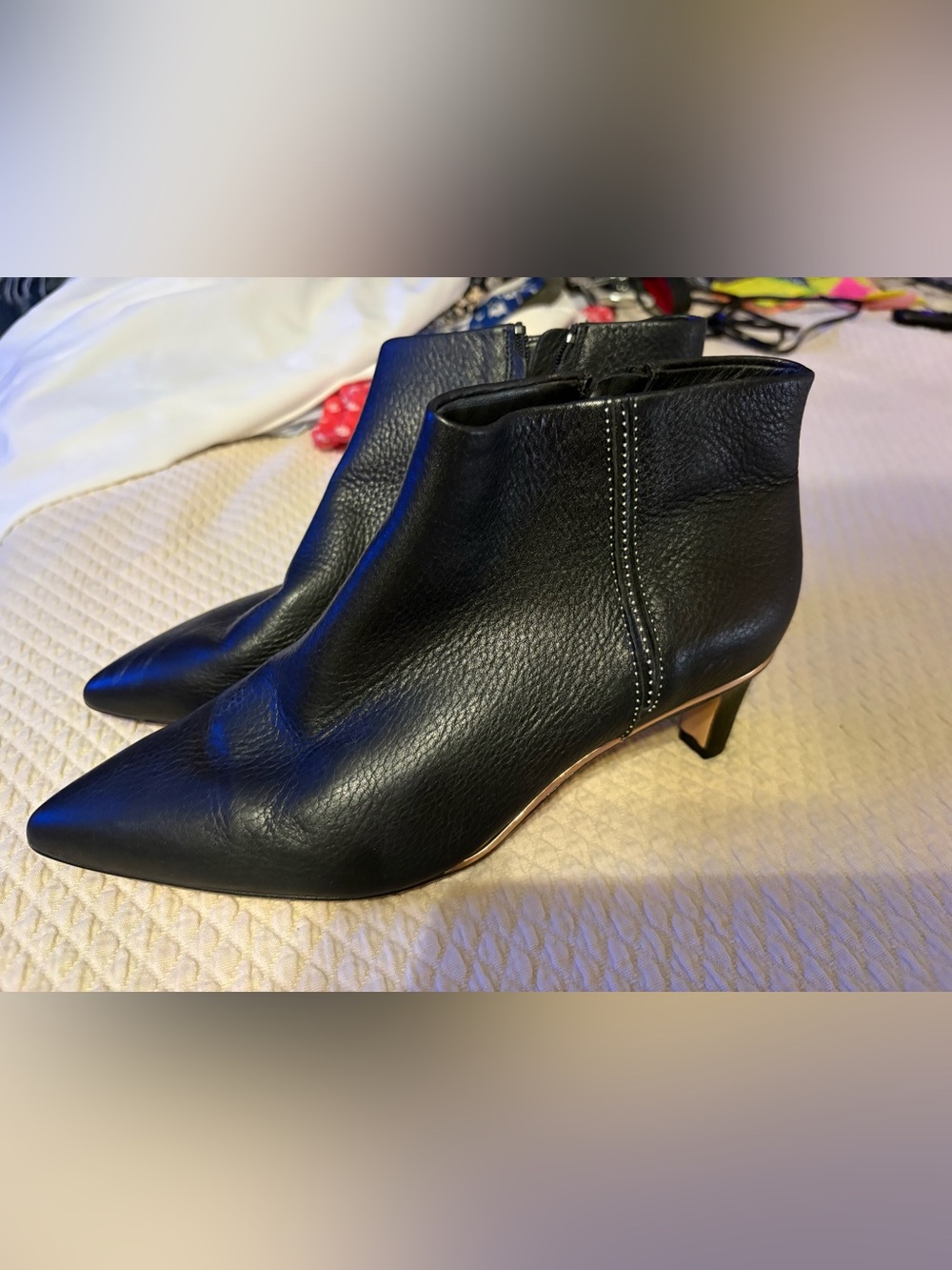 Clarks Ellis Eden Black Leather Pointed Toe Ankle Boots Women’s 10